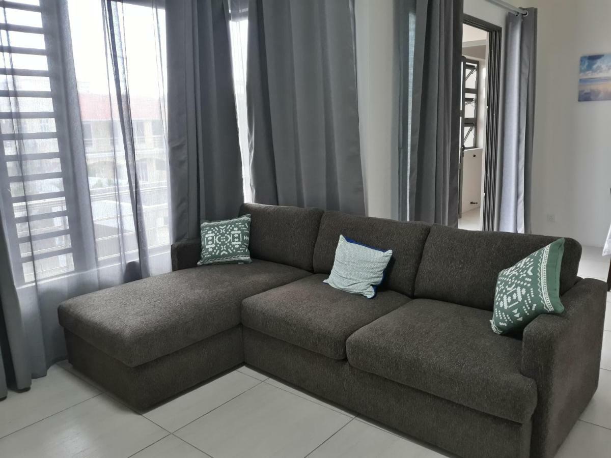 2 Bedroom Flat 15 Mins Walk From Flic En Flac Beach ภายนอก รูปภาพ